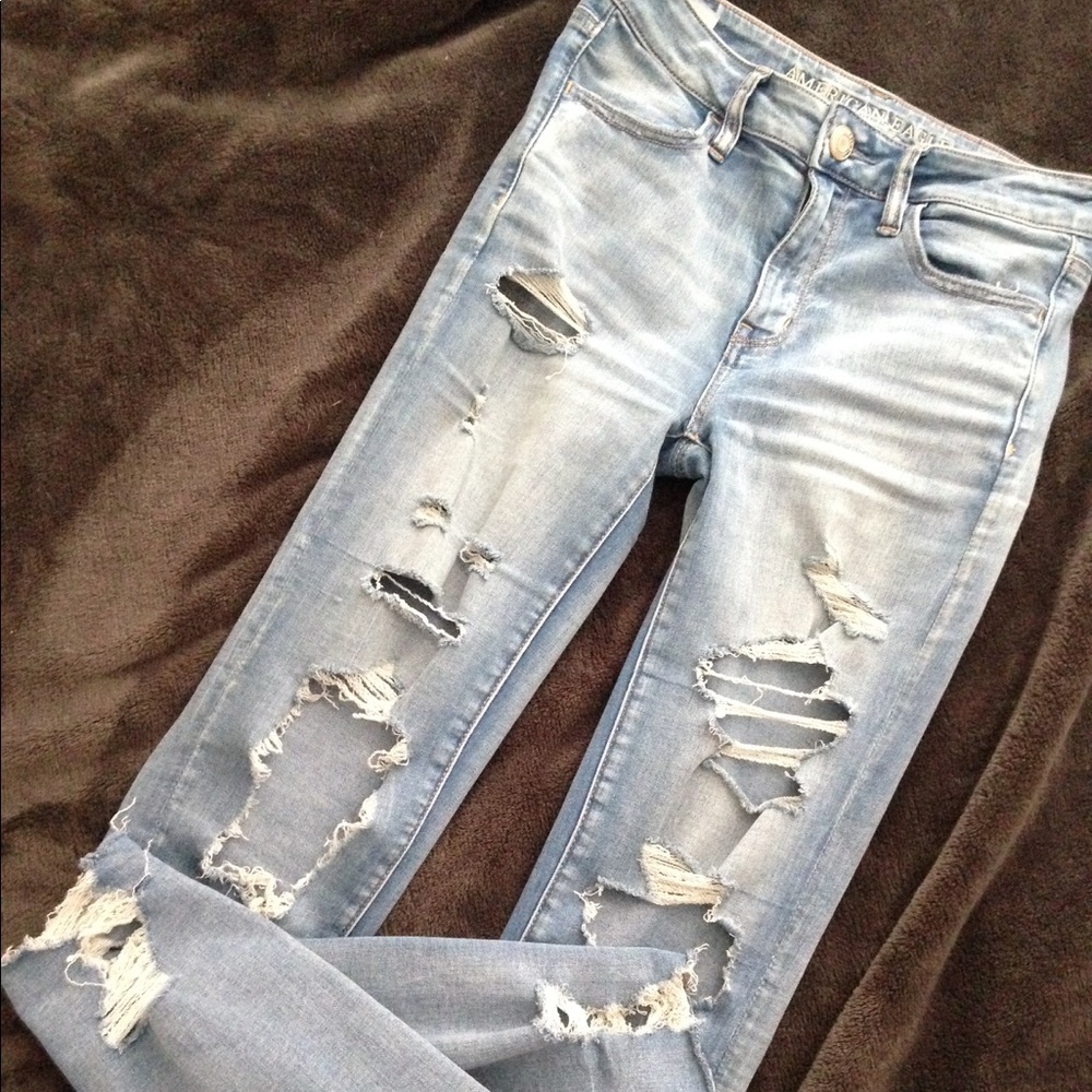 AEO Destroyed Denim Skinny Jeans